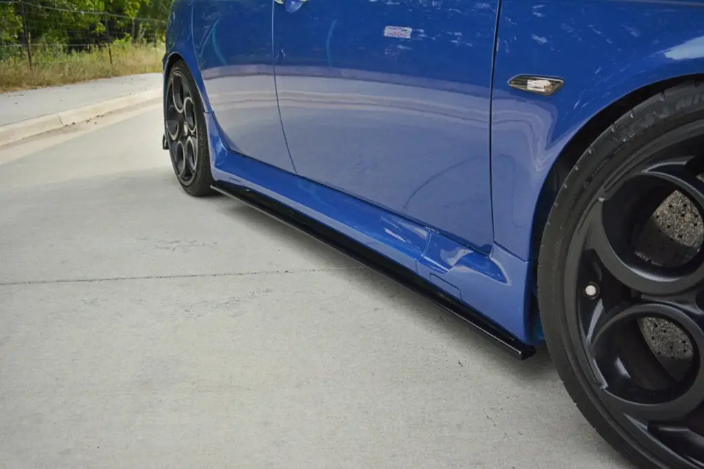 Side Skirts Diffusers compatible with Alfa Romeo 156 GTA
