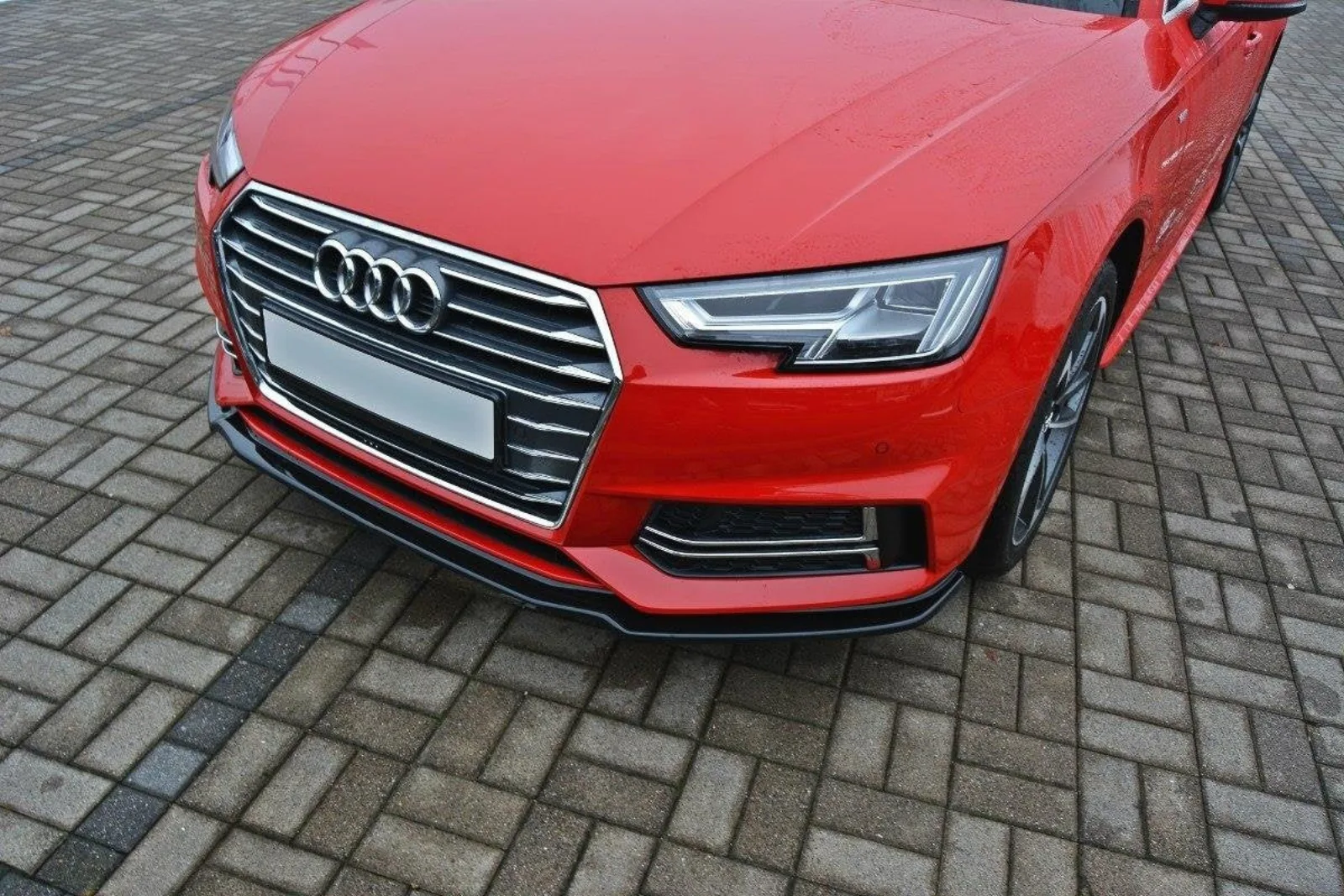 Front Splitter V.1 compatible with Audi S4 / A4 S-Line B9