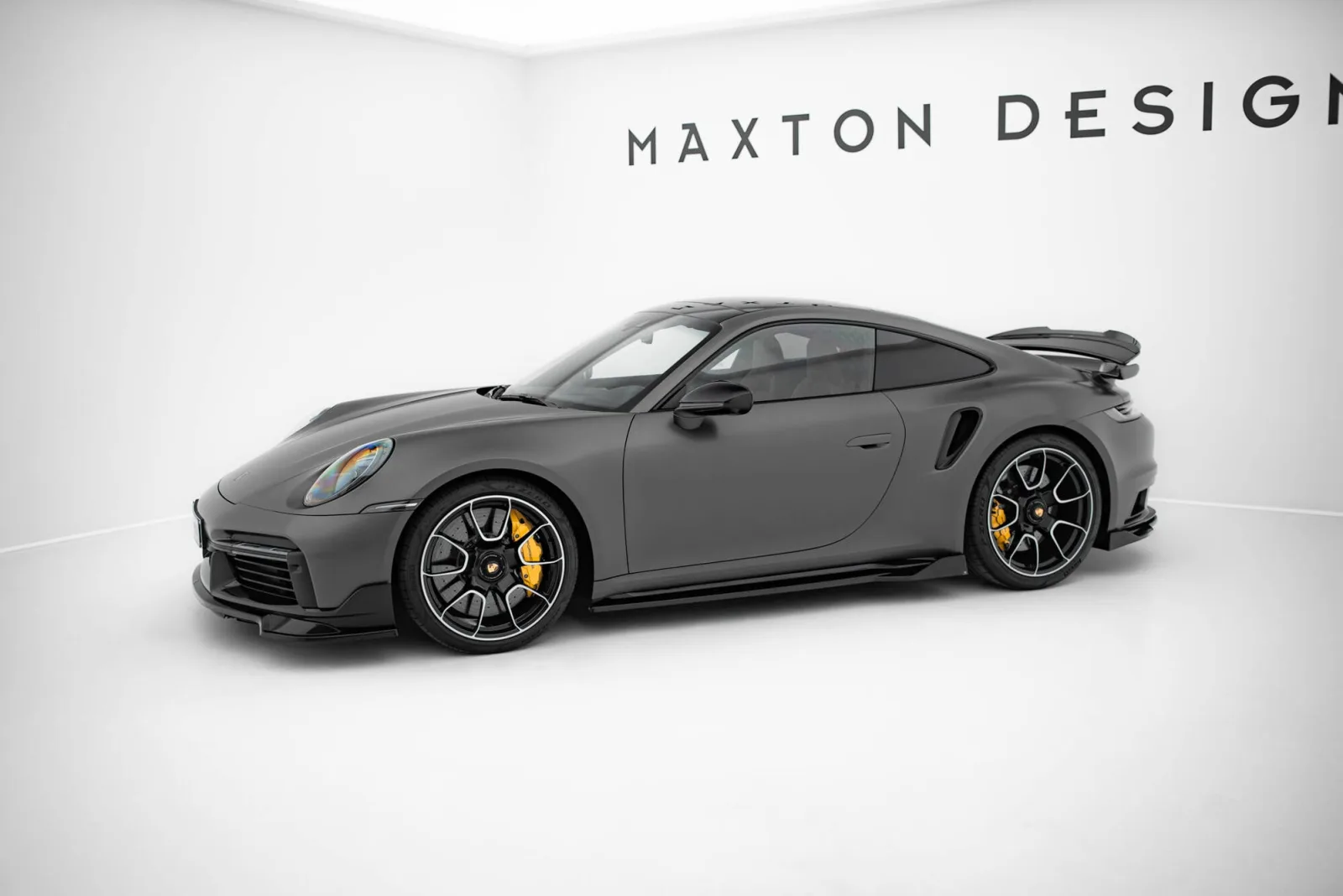 Set of Splitters compatible with Porsche 911 Turbo S Sport Package 992