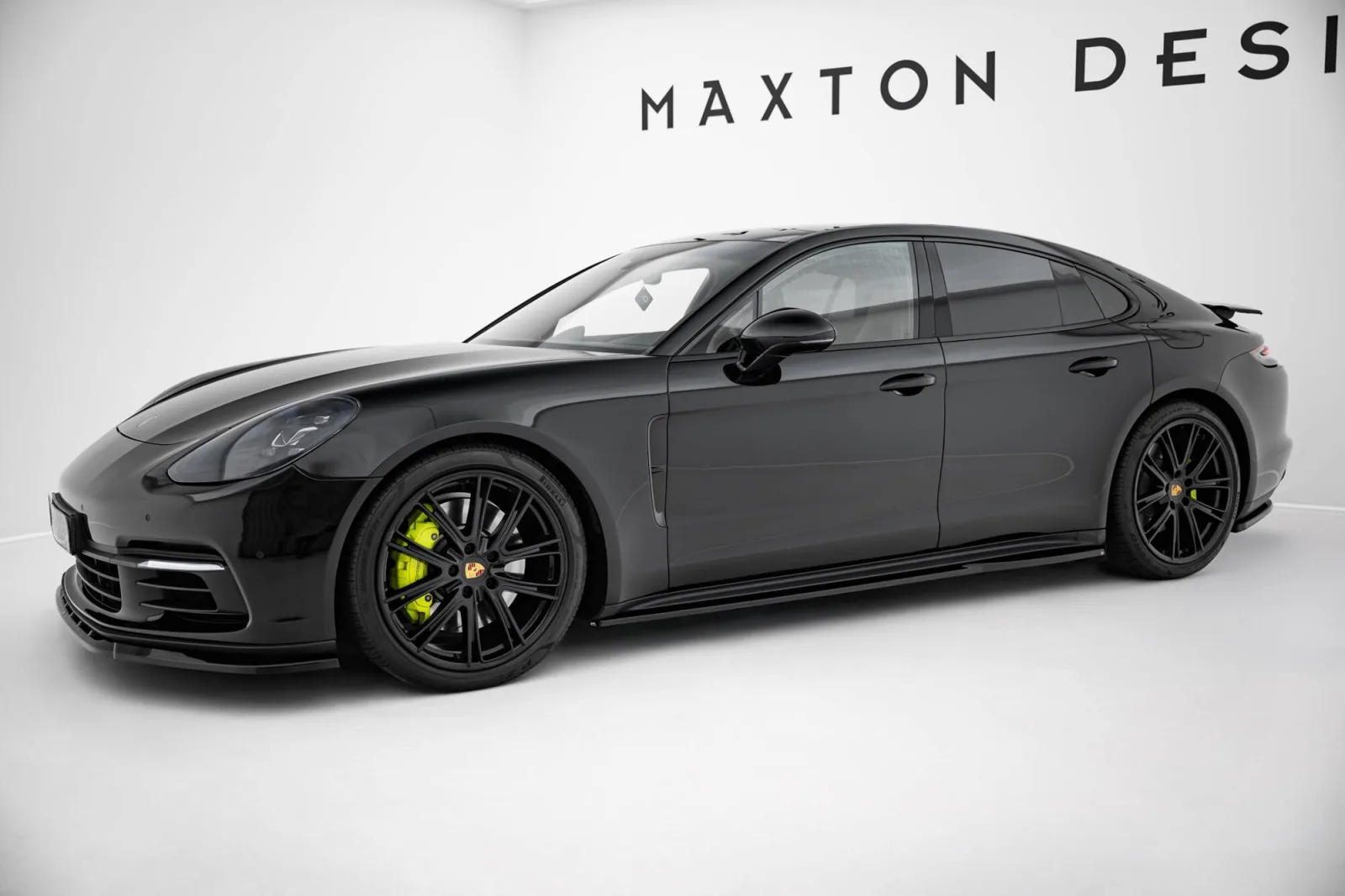 Set of Splitters compatible with Porsche Panamera E-Hybrid 971