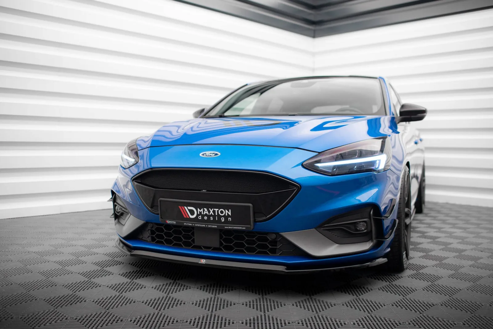 Front Splitter V.3 compatible with Ford Focus ST / ST-Line Mk4