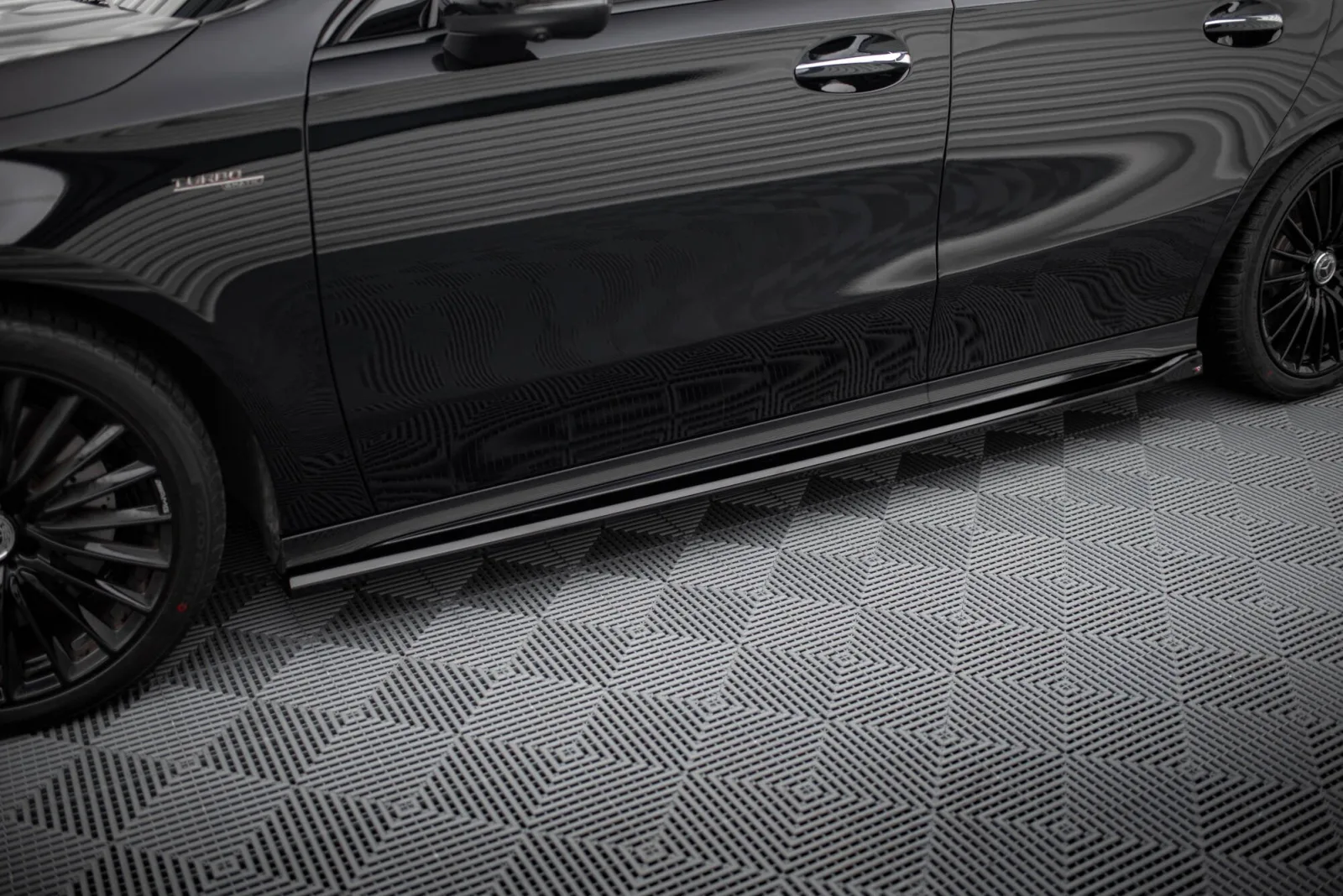 Side Skirts Diffusers compatible with Mercedes-AMG A35 / A AMG-Line W177 Facelift