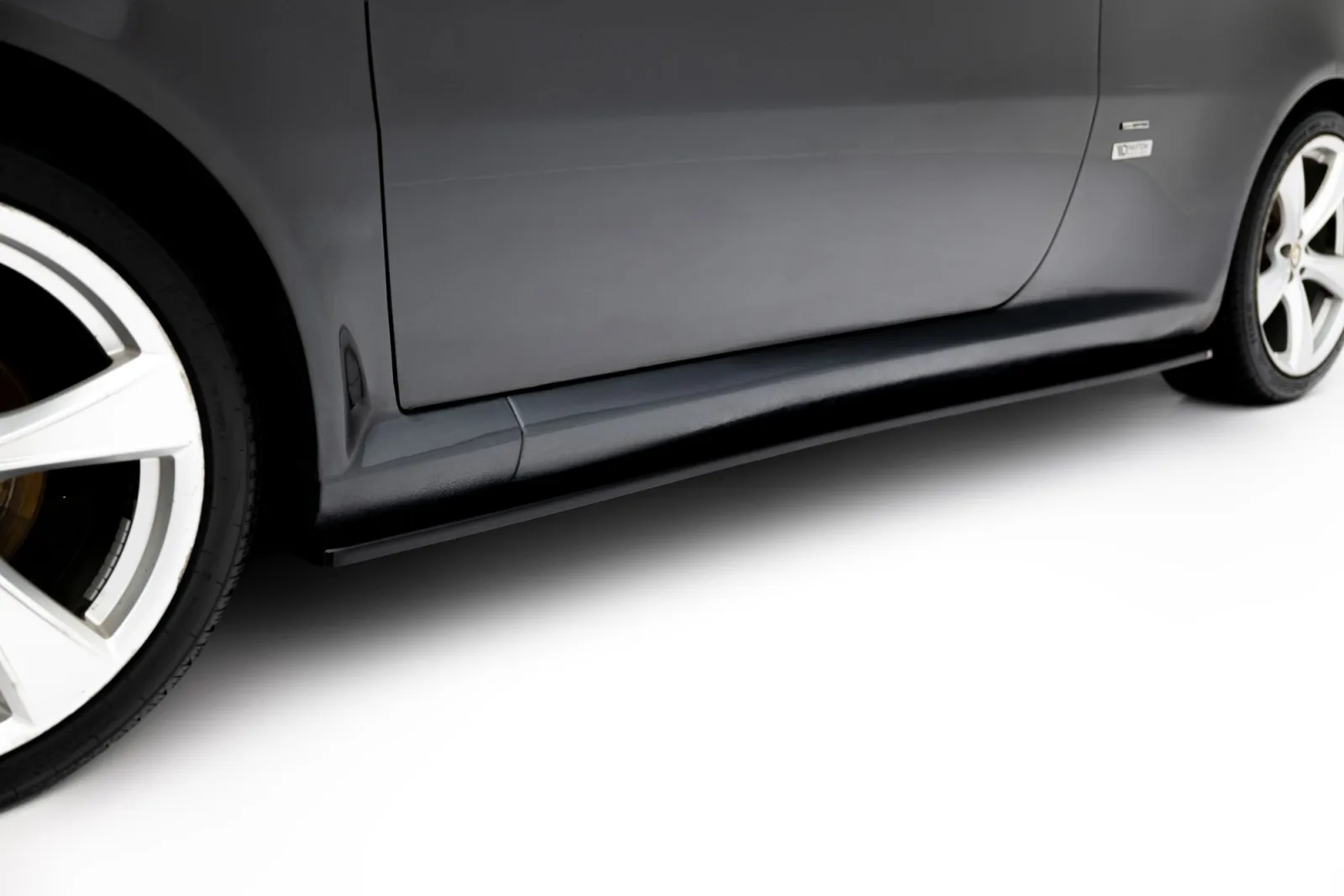 Side Skirts Diffusers compatible with Alfa Romeo GT