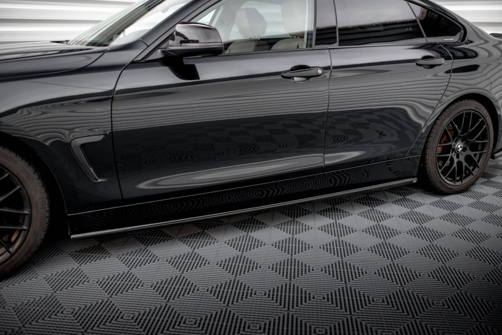 Side Skirts Diffusers compatible with BMW 4 Coupe / Gran Coupe / Cabrio F32 / F36 / F33