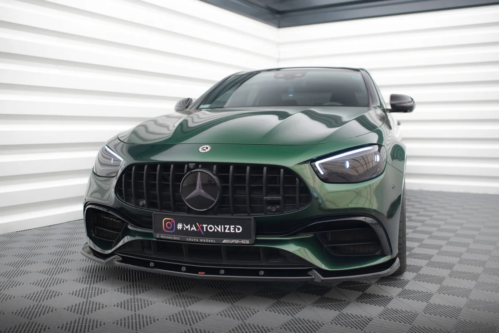 Front Splitter V.2 compatible with Mercedes-AMG E63 W213 Facelift