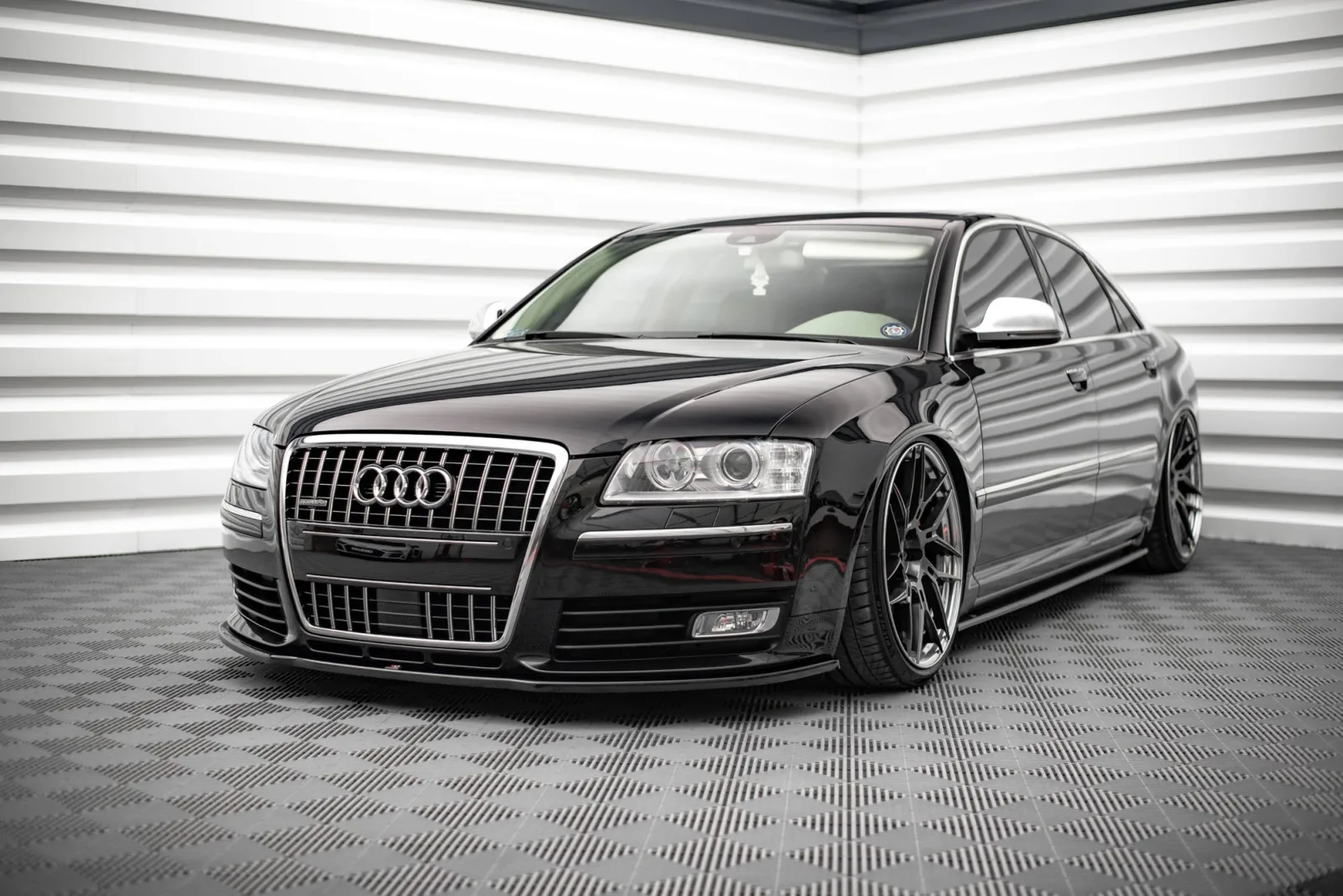Front Splitter compatible with Audi S8 D3
