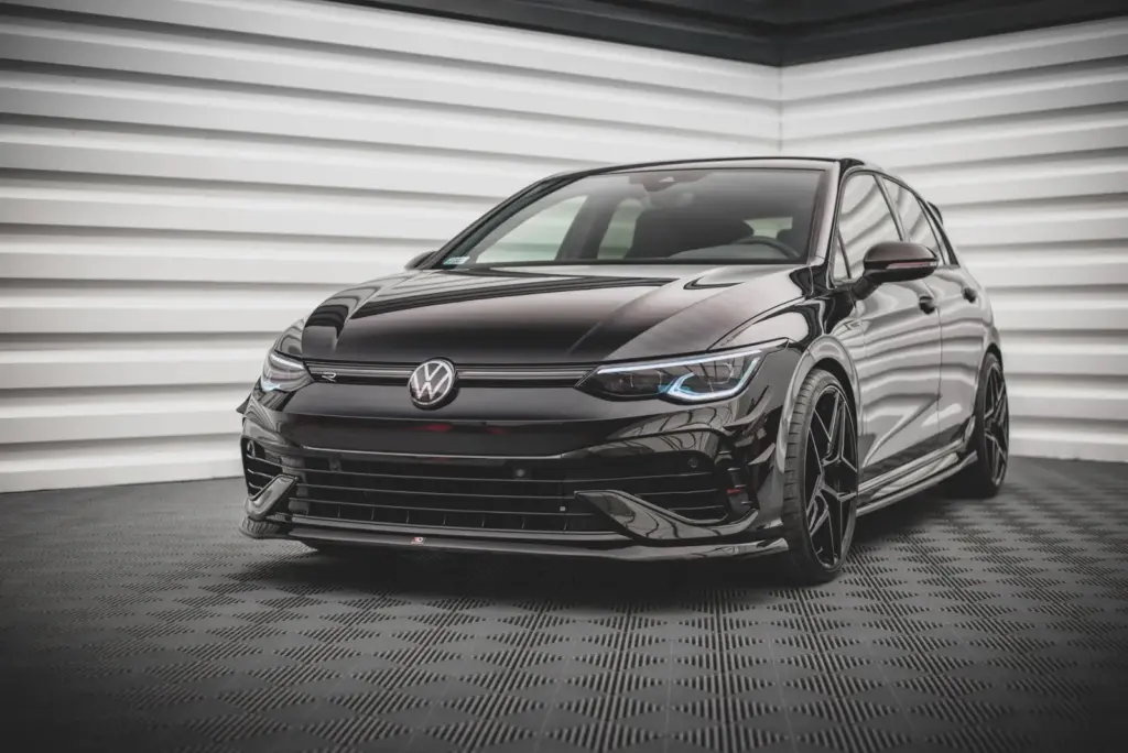 Front Splitter V.5 compatible with Volkswagen Golf R Hatchback / Variant Mk8