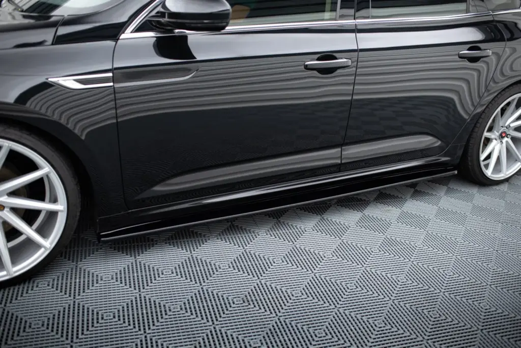 Side Skirts Diffusers compatible with Renault Talisman