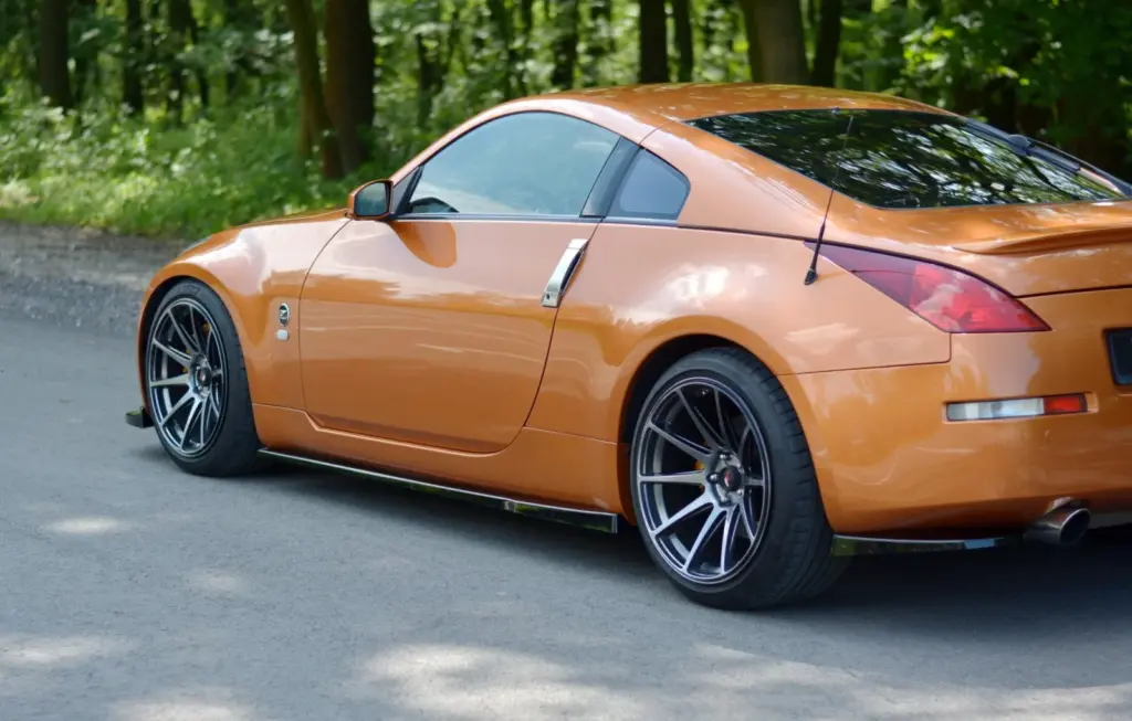 Side Skirts Diffusers compatible with Nissan 350Z
