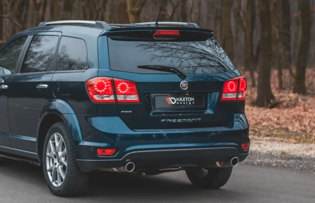 Spoiler Cap compatible with Fiat Freemont