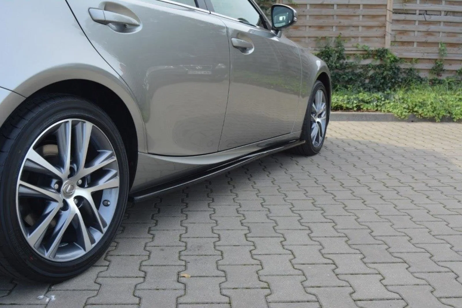 Side Skirts Diffusers compatible with Lexus IS Mk3/ Mk3 Facelift
