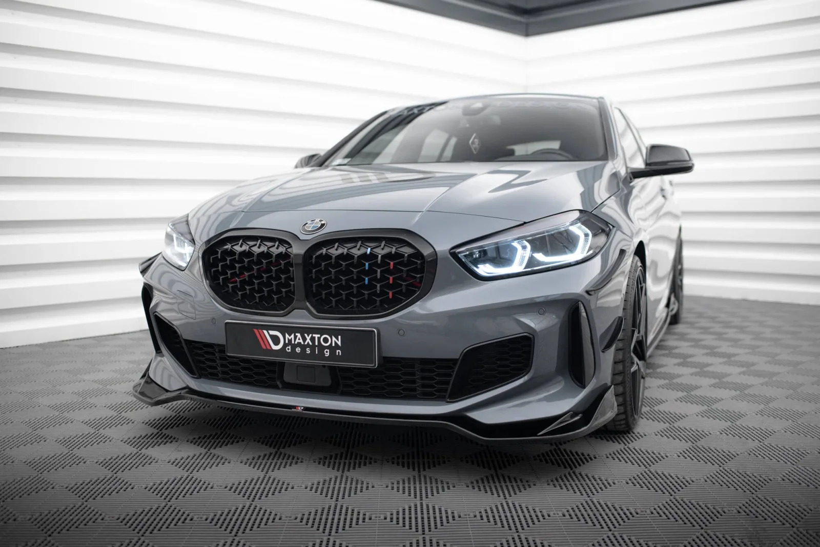 Front Splitter V.5 compatible with BMW 1 M-Pack / M135i / 128ti F40
