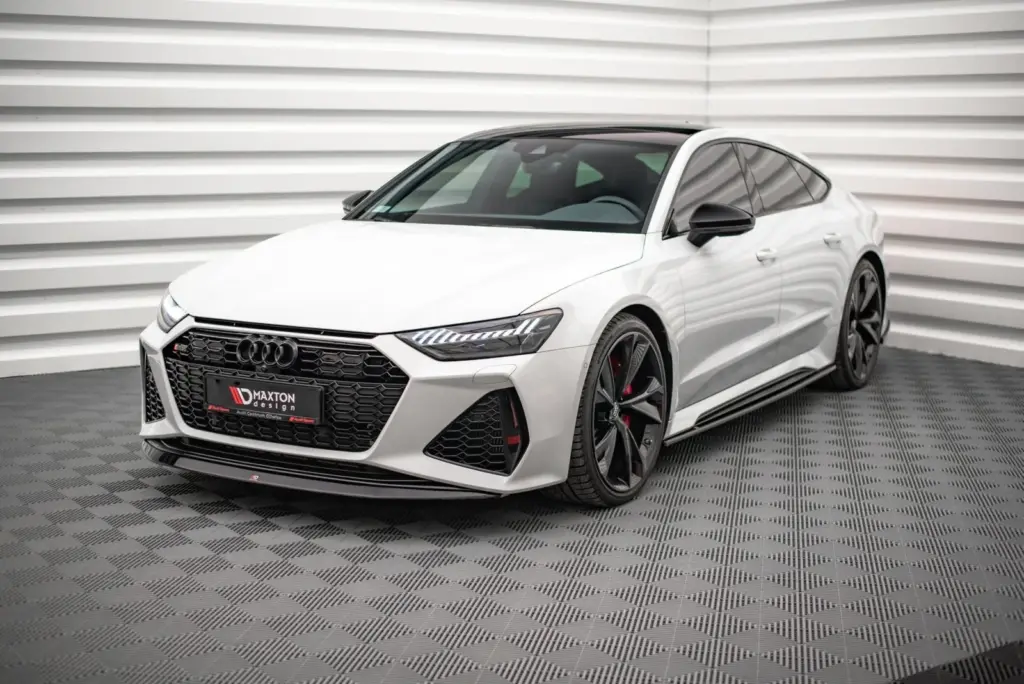 Front Splitter V.3 compatible with Audi RS7 C8