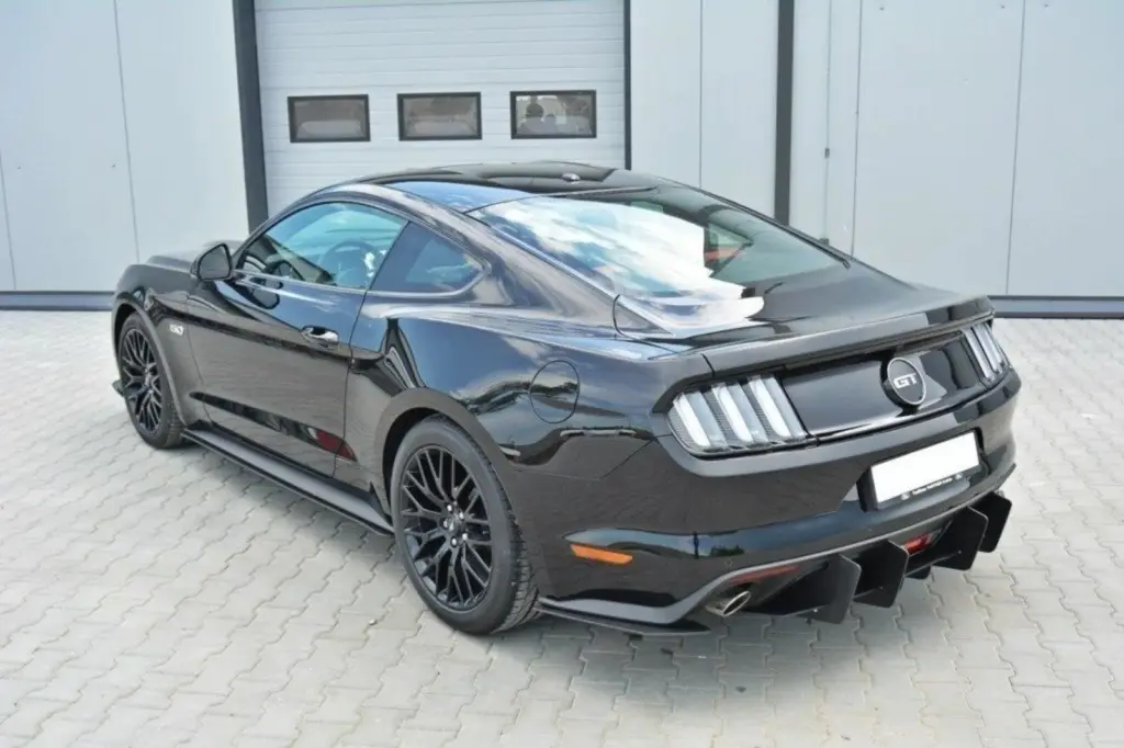 Side Skirts Diffusers Racing compatible with Ford Mustang GT Mk6