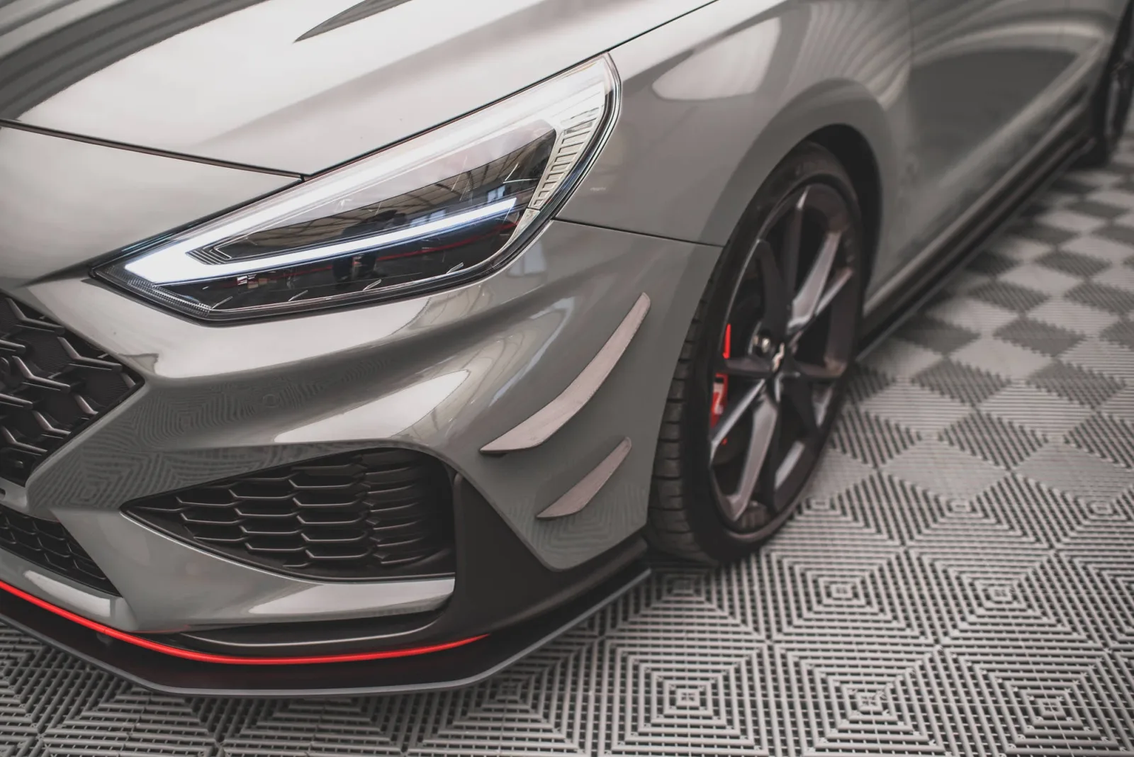 Canards compatible with Hyundai I30 N / I30 N-Line Hatchback/Fastback Mk3 Facelift