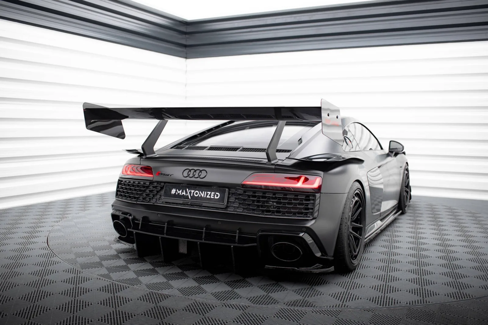 Carbon Spoiler compatible with Audi R8 Mk2