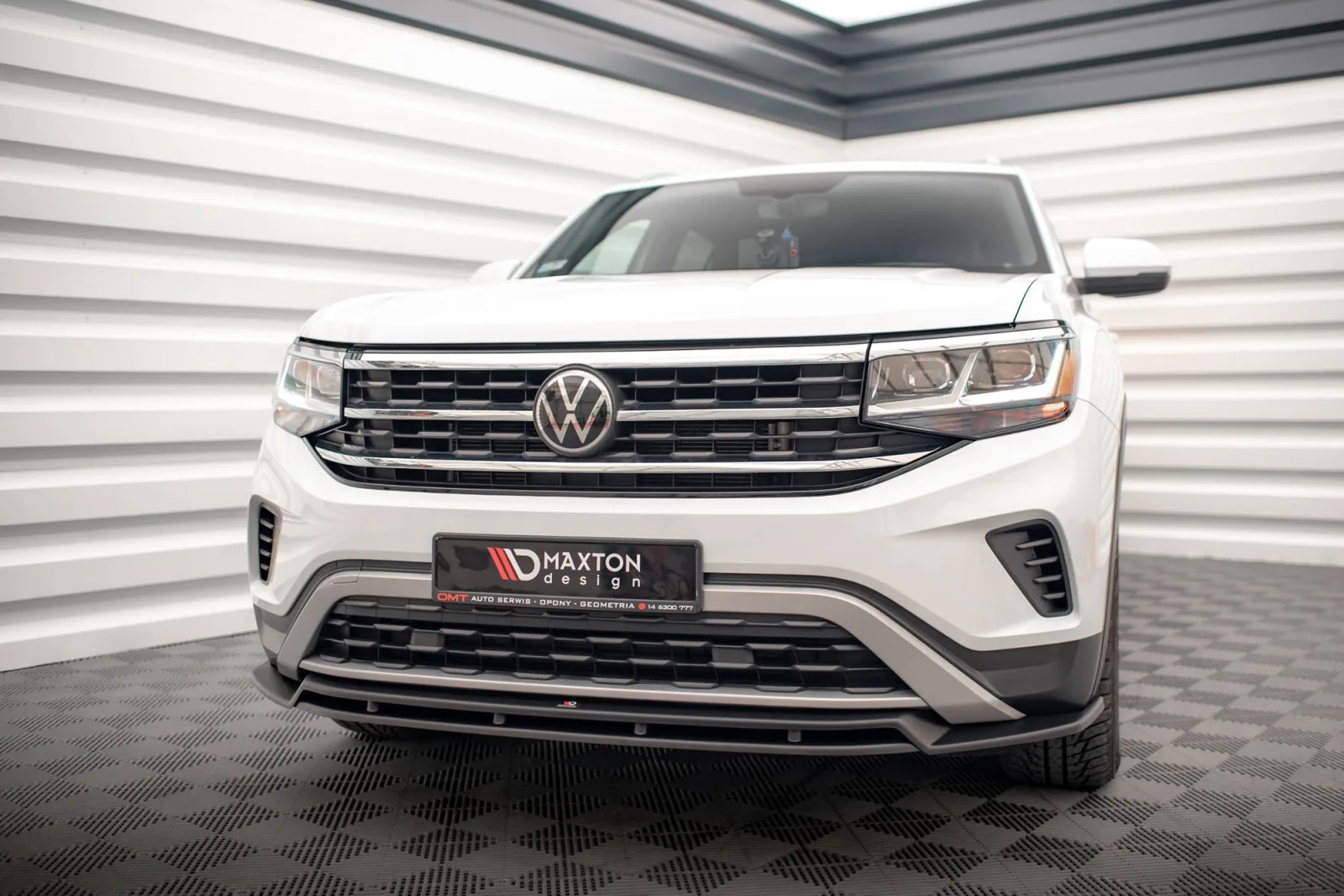 Front Splitter V.2 compatible with Volkswagen Atlas Cross Sport