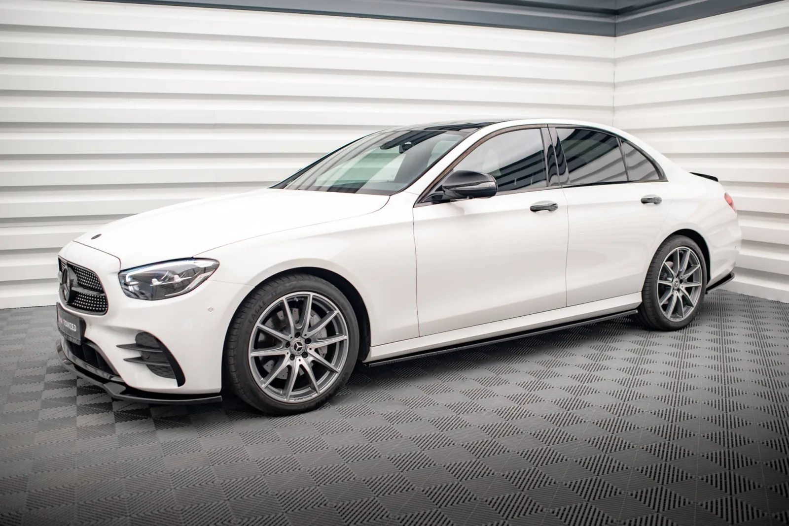 Set of Splitters compatible with Mercedes-Benz E AMG-Line Sedan W213 Facelift