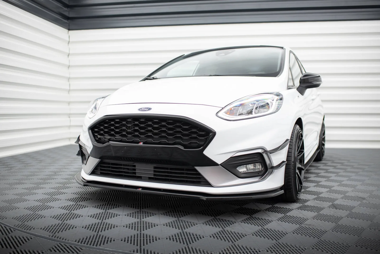 Front Splitter V.2 compatible with Ford Fiesta Mk8 ST / ST-Line