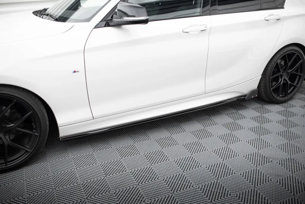 Side Skirts Diffusers V.4 + Flaps compatible with BMW 1 M-Pack / M140i F20 Facelift