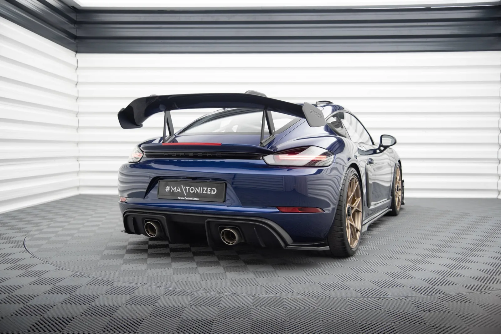Rear Side Splitters compatible with Porsche 718 Cayman GT4 RS 982c