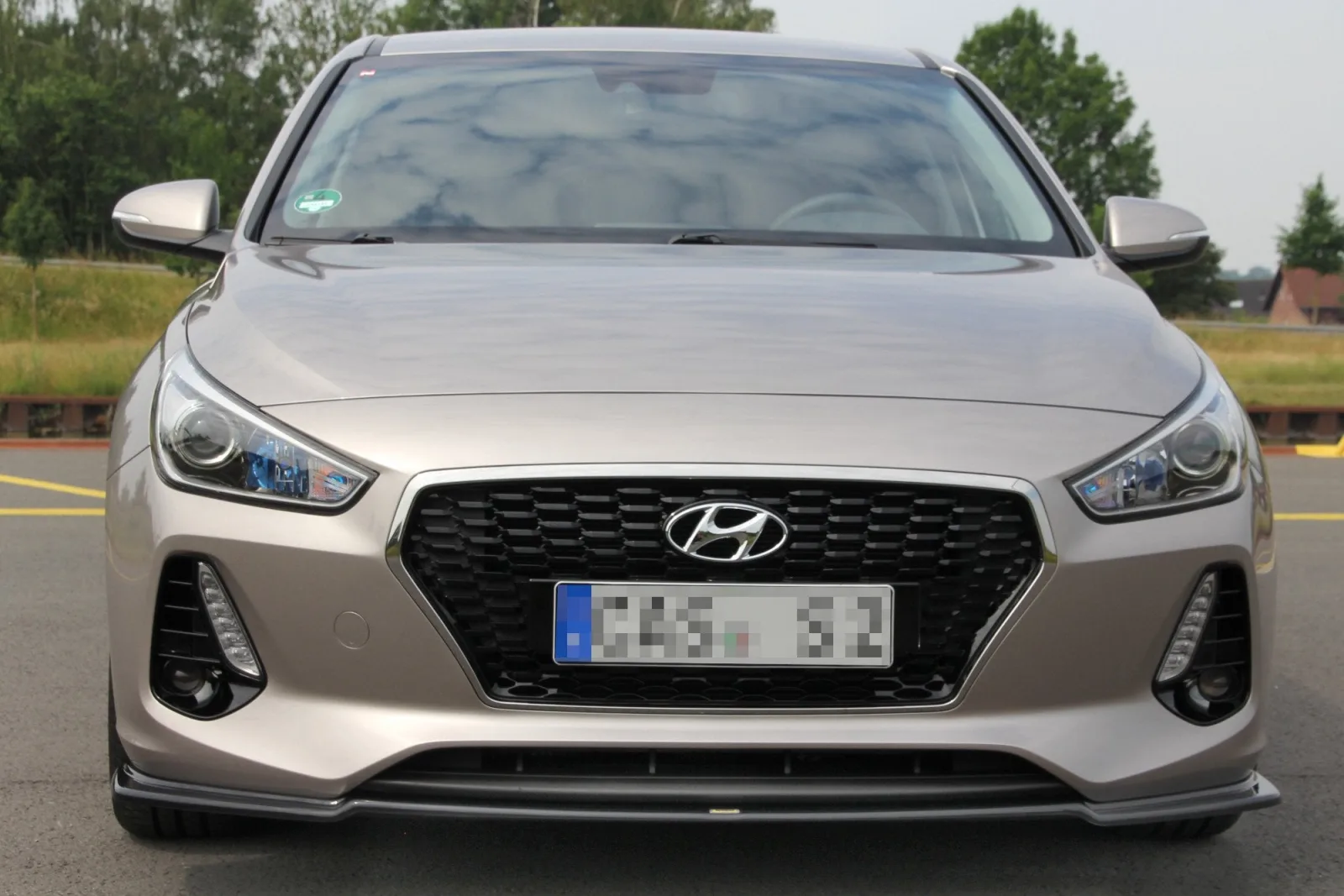 Front Splitter V.1 compatible with HYUNDAI I30 MK3 HATCHBACK