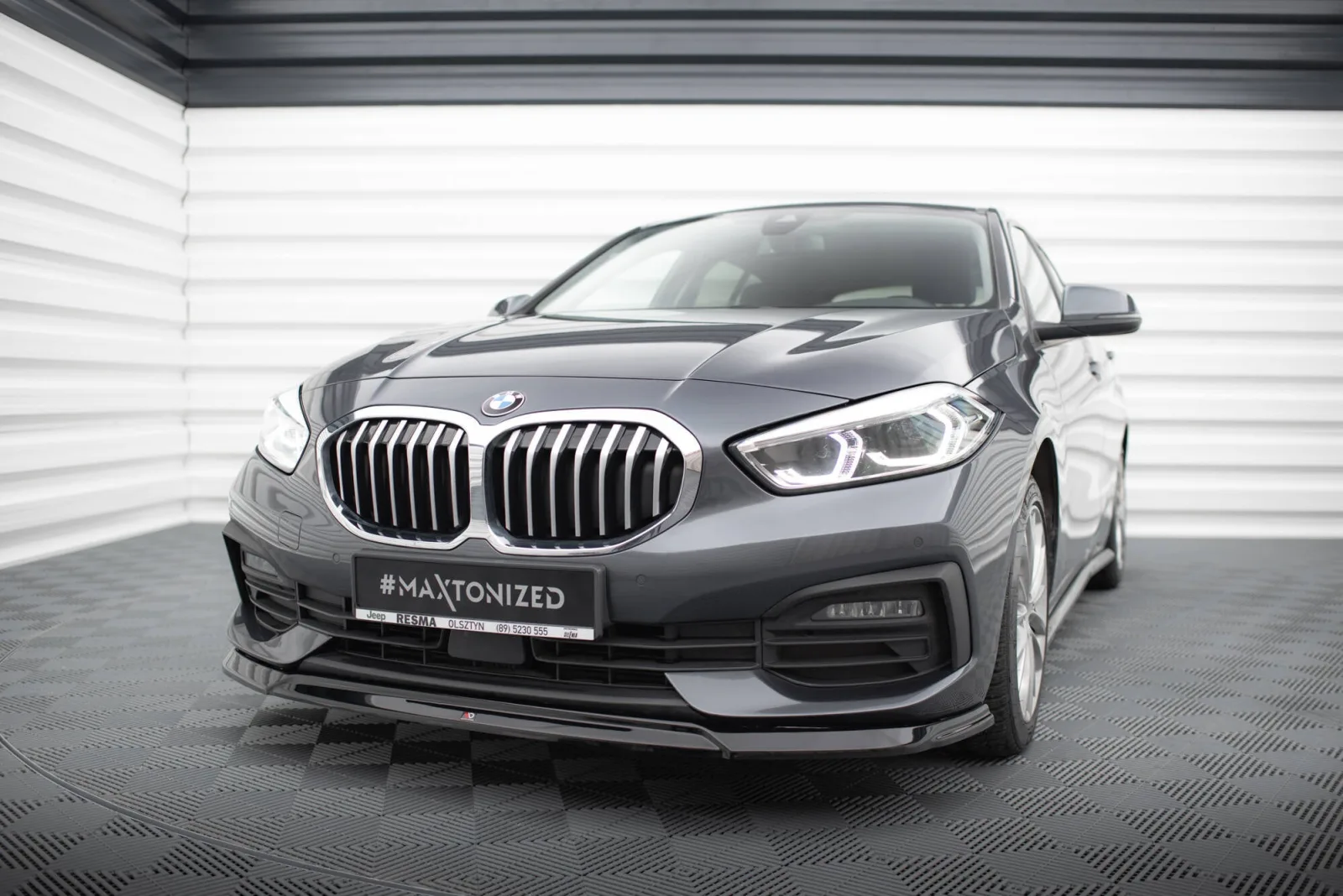Front Splitter V.2 compatible with BMW 1 F40