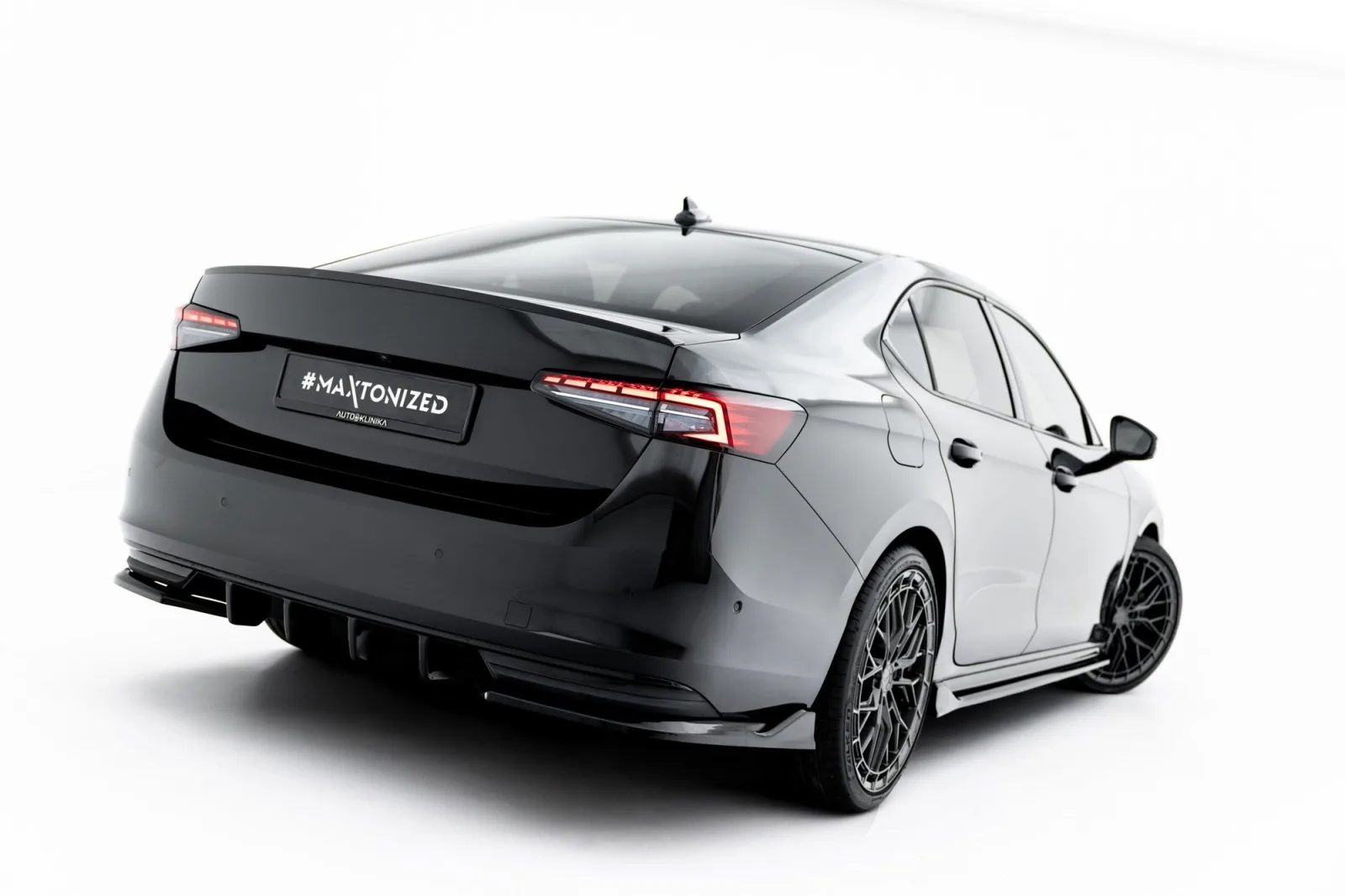 Rear Side Splitters V.2 compatible with Skoda Superb Sportline Mk4