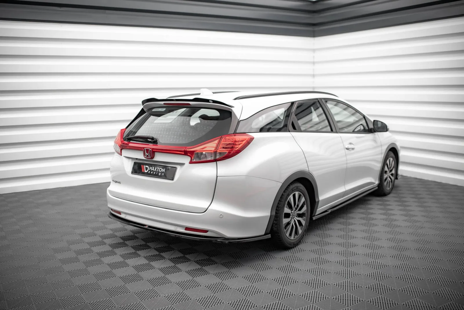 Spoiler Cap compatible with Honda Civic Tourer Mk9