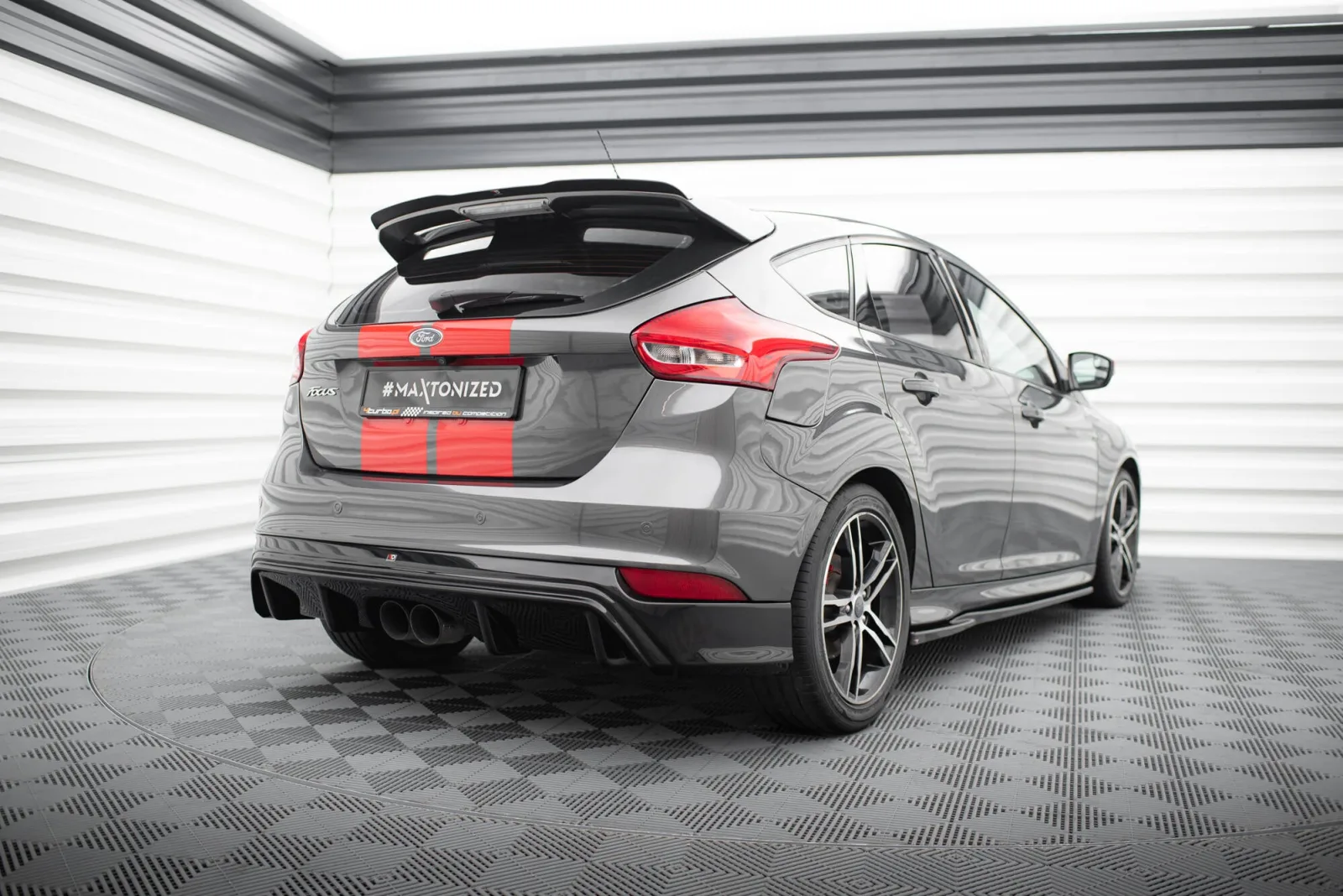 Rear Valance compatible with Ford Focus ST Mk3 FL (RS-Look)