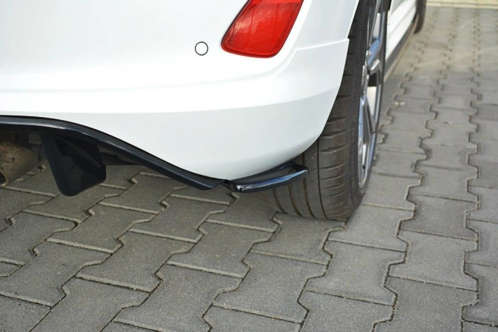 Rear Side Splitters V.1 compatible with Ford Fiesta Mk8 ST-Line