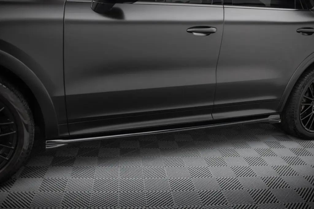 Side Skirts Diffusers V.1 compatible with Porsche Cayenne Sport Design / Turbo SUV / Coupe Mk3 / Mk3 Facelift