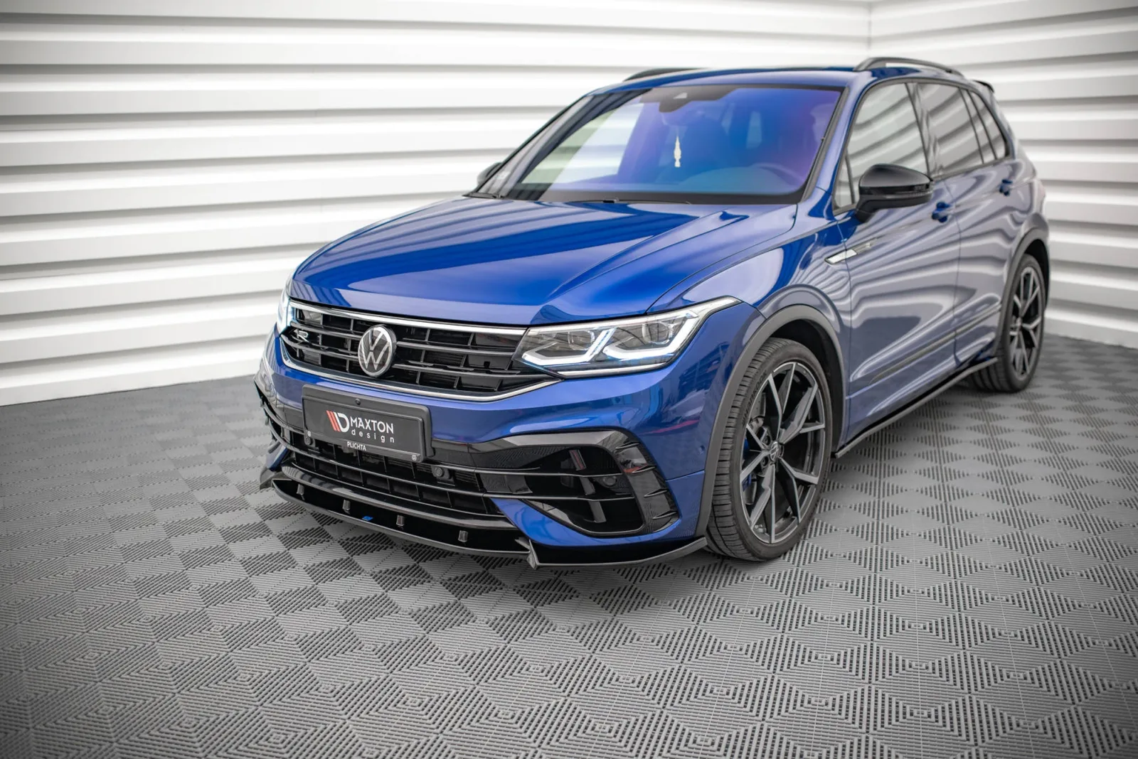 Front Splitter V.2 compatible with Volkswagen Tiguan R / R-Line Mk2 Facelift