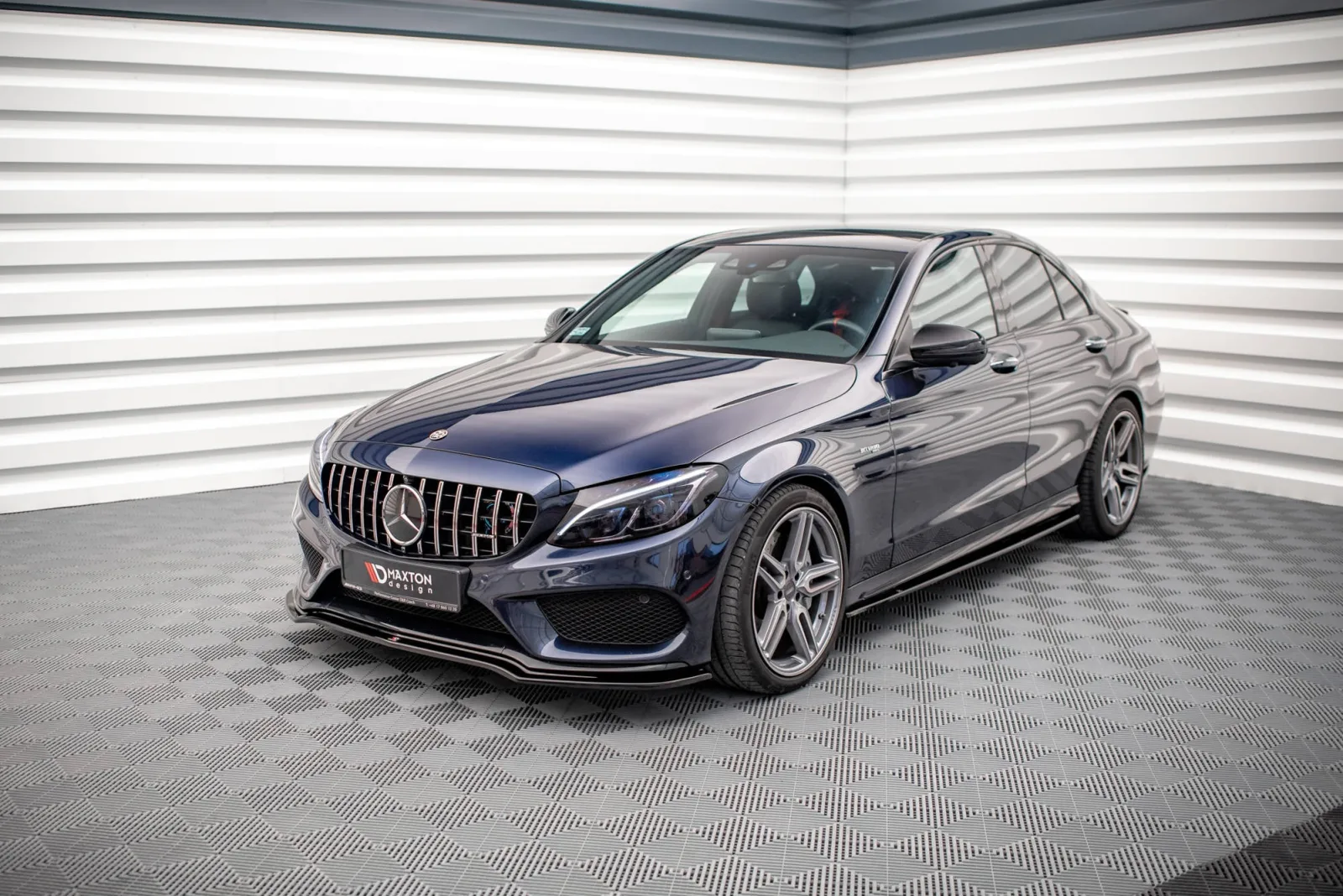 Front Splitter V.1 compatible with Mercedes-AMG C 43 / AMG-Line W205
