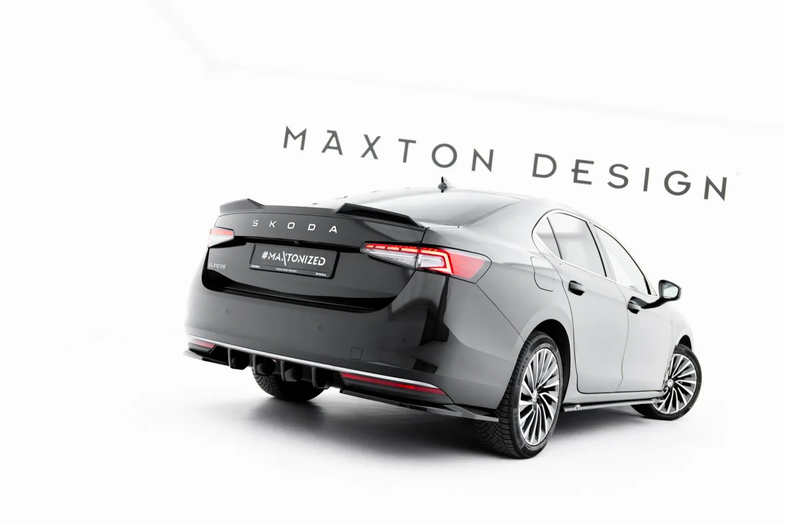 Rear Valance compatible with Skoda Superb Mk4