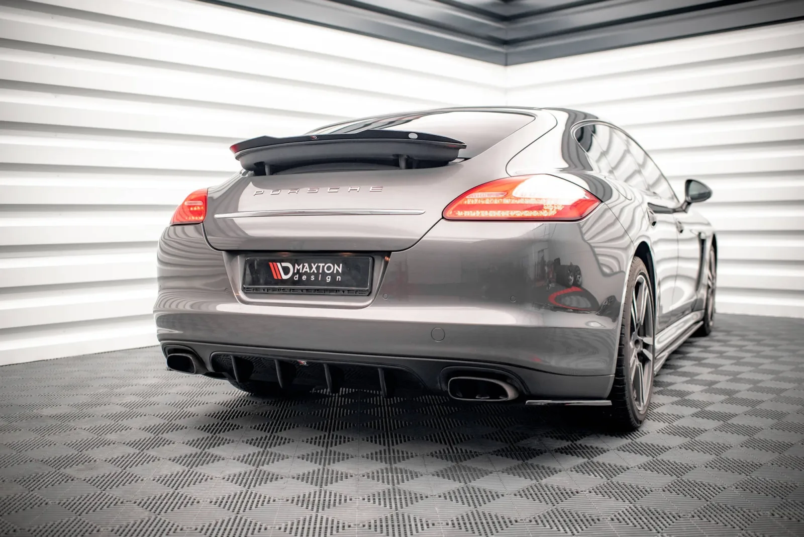 Rear Valance compatible with Porsche Panamera / Panamera Diesel 970