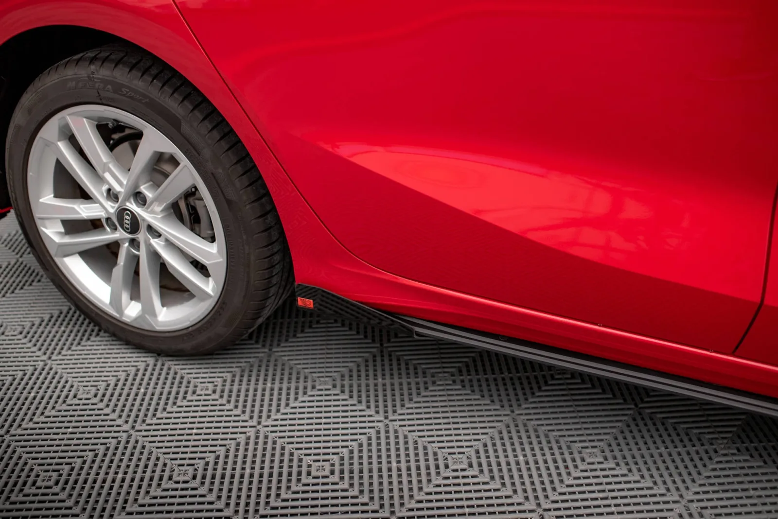 Side Flaps compatible with Audi A3 8Y