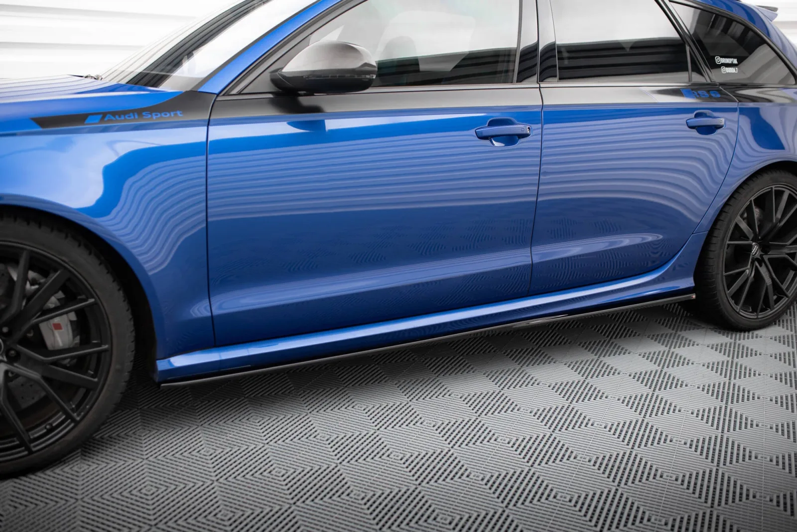 Side Skirts Diffusers V.2 compatible with Audi RS6 C7 / C7 Facelift