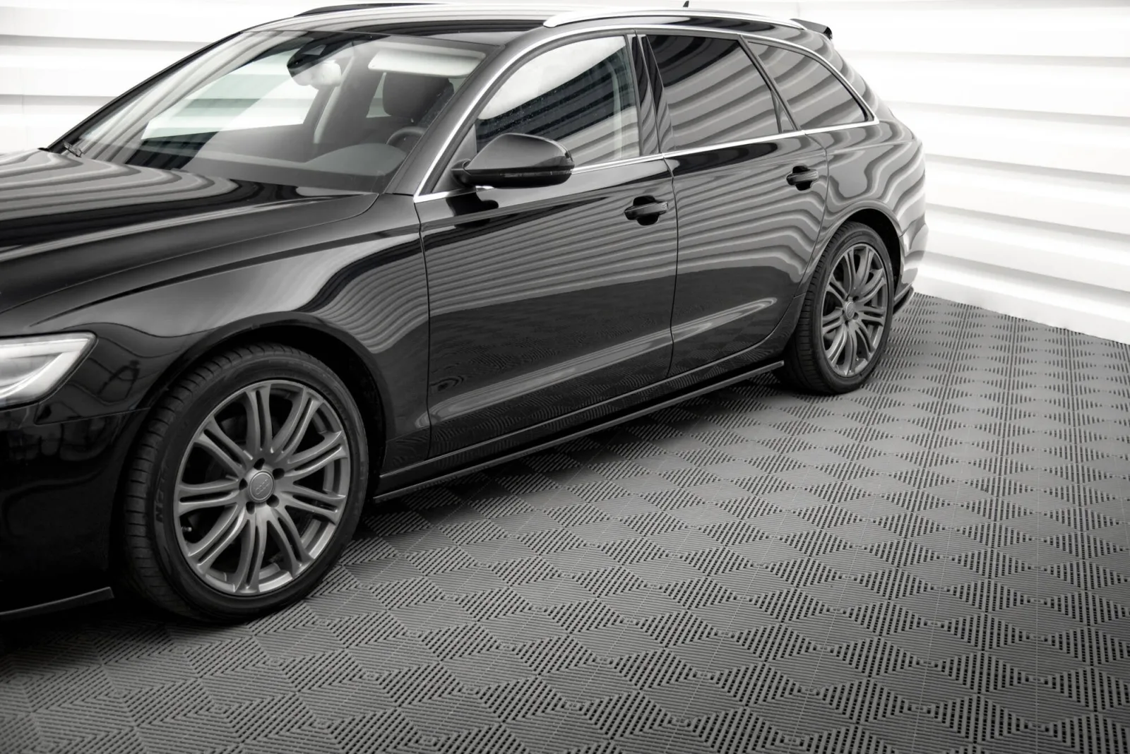 Side Skirts Diffusers V.2 compatible with Audi A6 C7