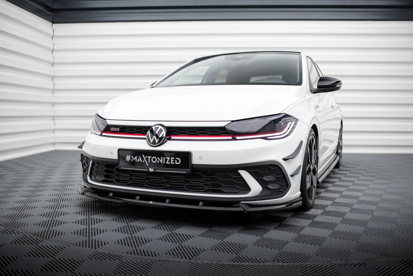 Front Splitter V.2 compatible with Volkswagen Polo GTI Mk6 Facelift