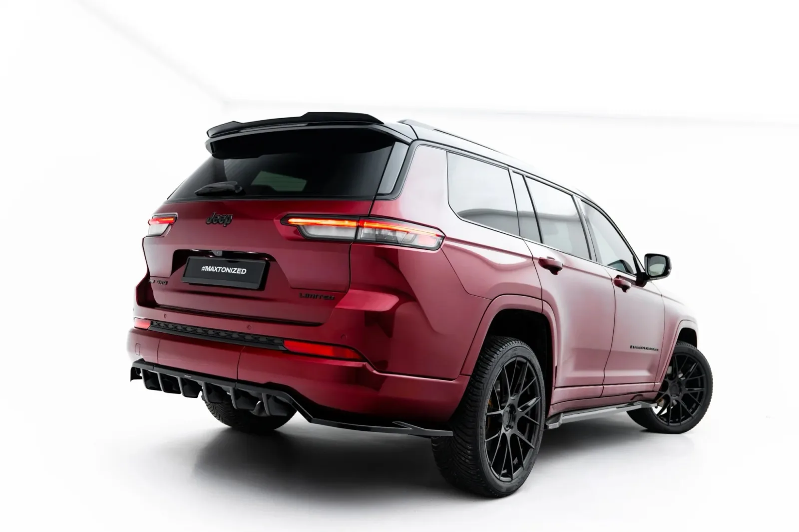 Rear Splitter (With Diffuser) compatible with Jeep Grand Cherokee L Mk5