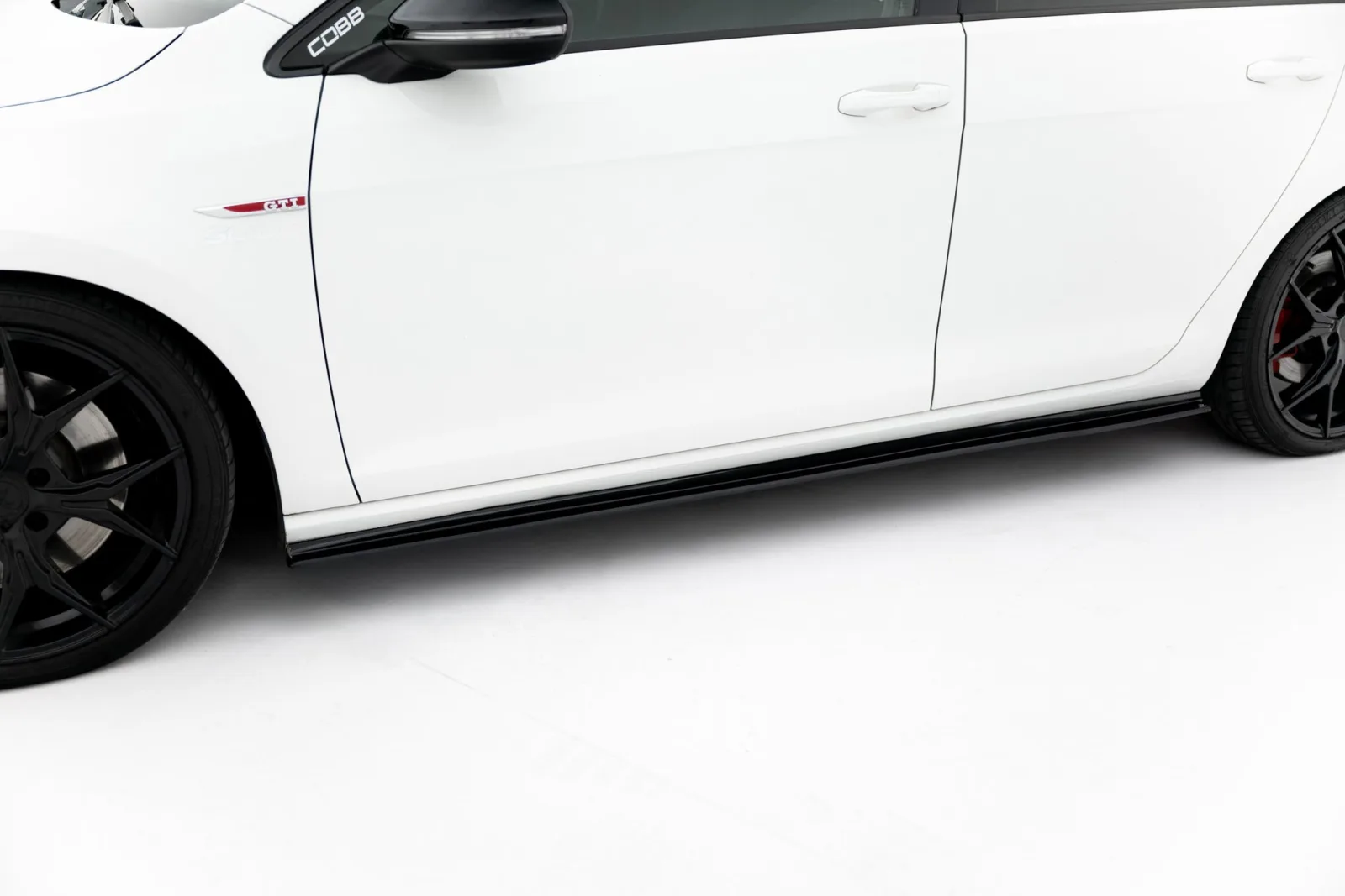 Side Skirts Diffusers Street Pro compatible with VW Golf 7 GTI
