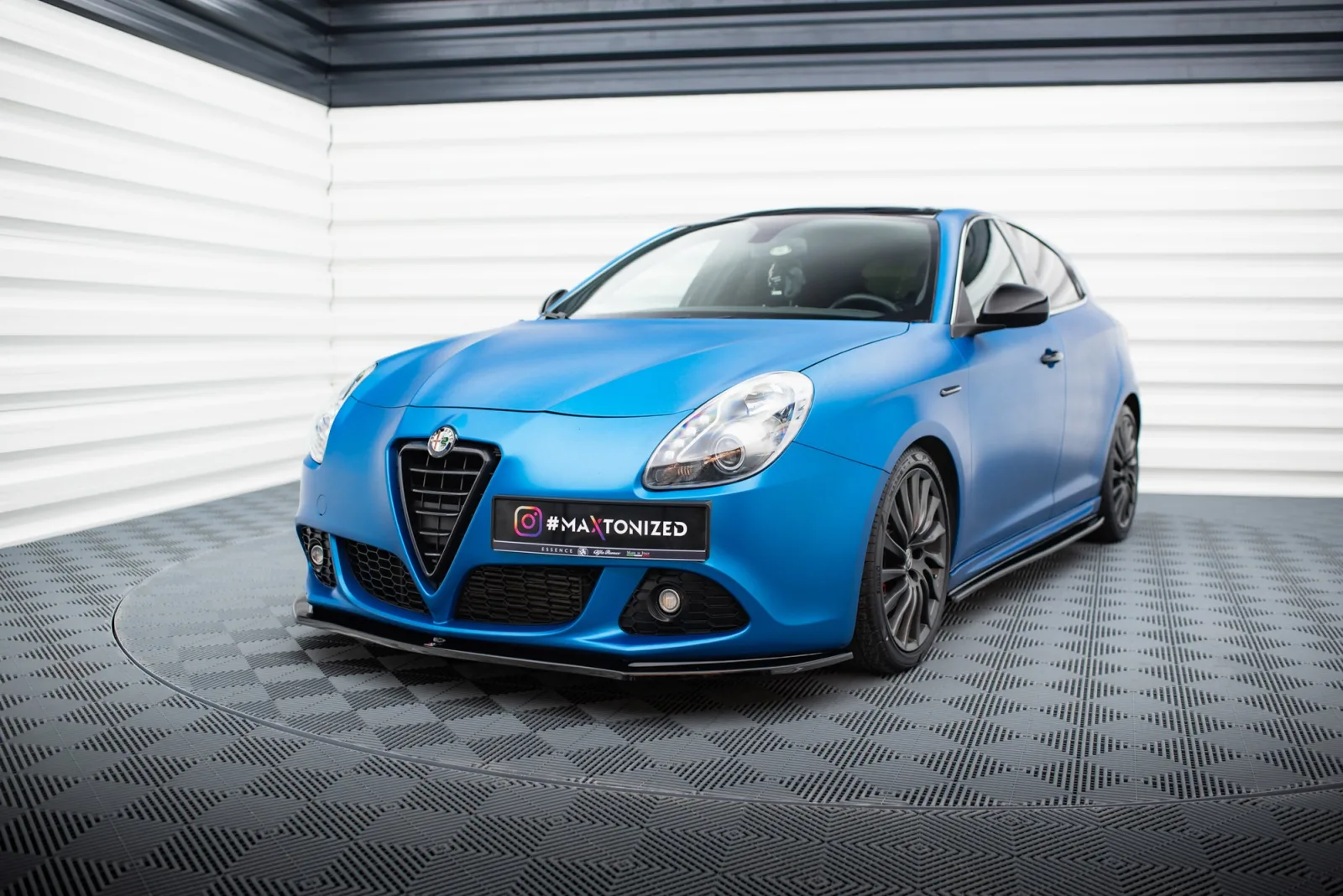 Front Splitter V.2 compatible with Alfa Romeo Giulietta