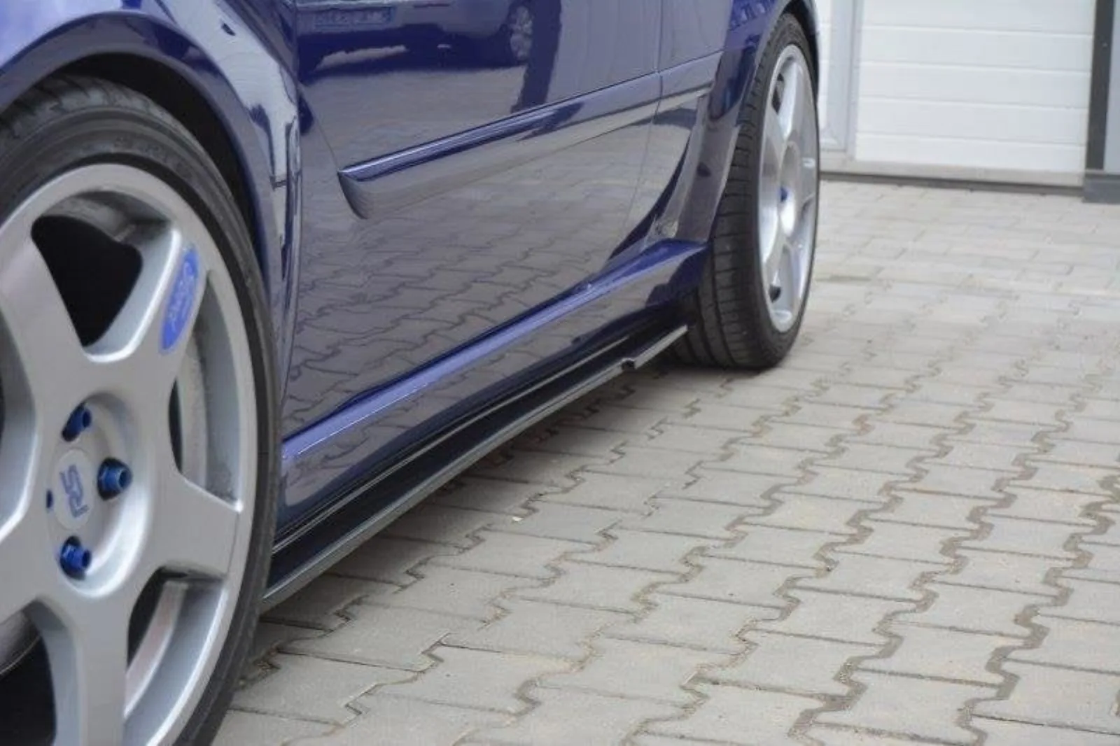 Side Skirts Diffusers compatible with Ford Focus RS Mk1