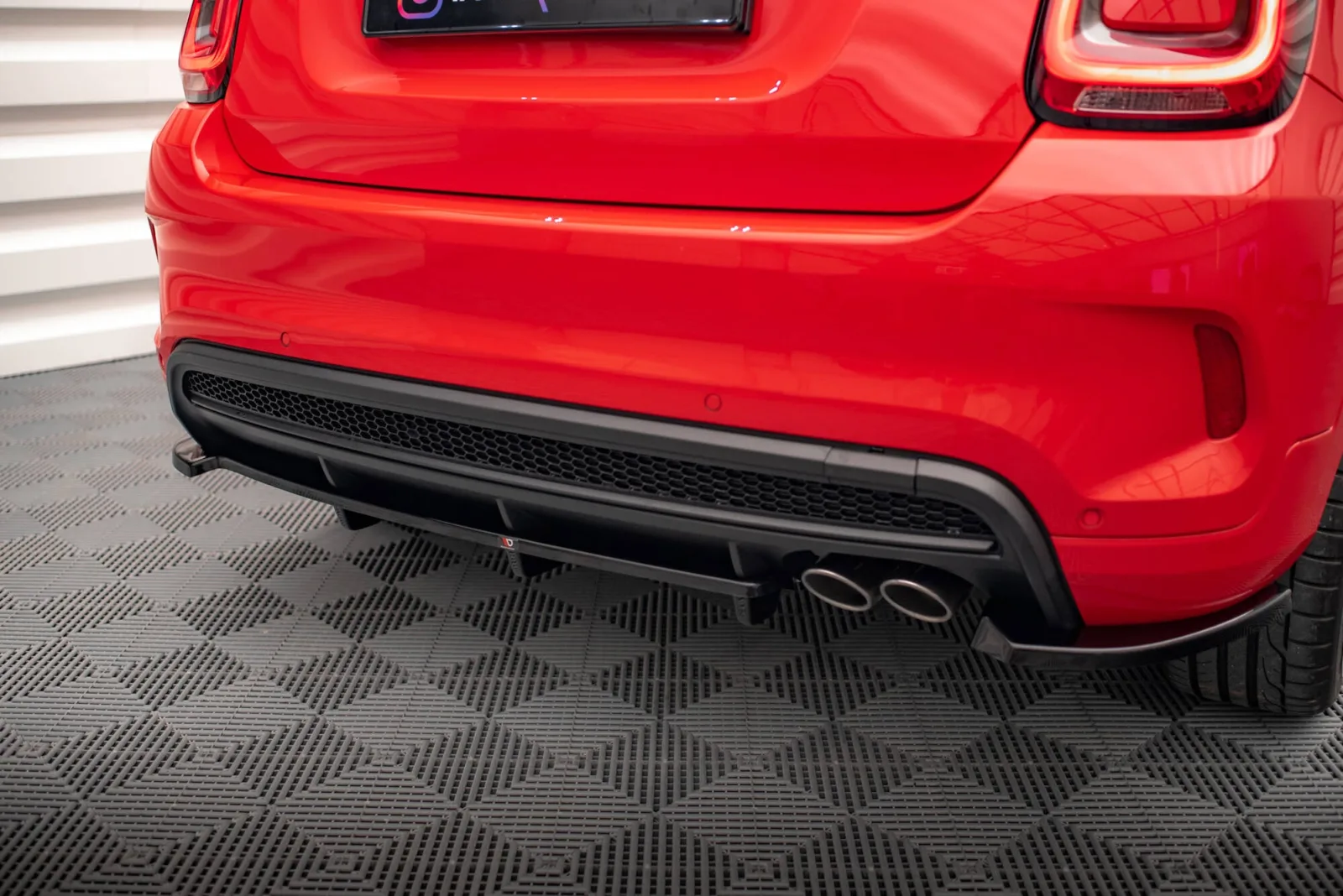 Rear Splitter (With Diffuser) compatible with Fiat 500X Sport Mk1 Facelift