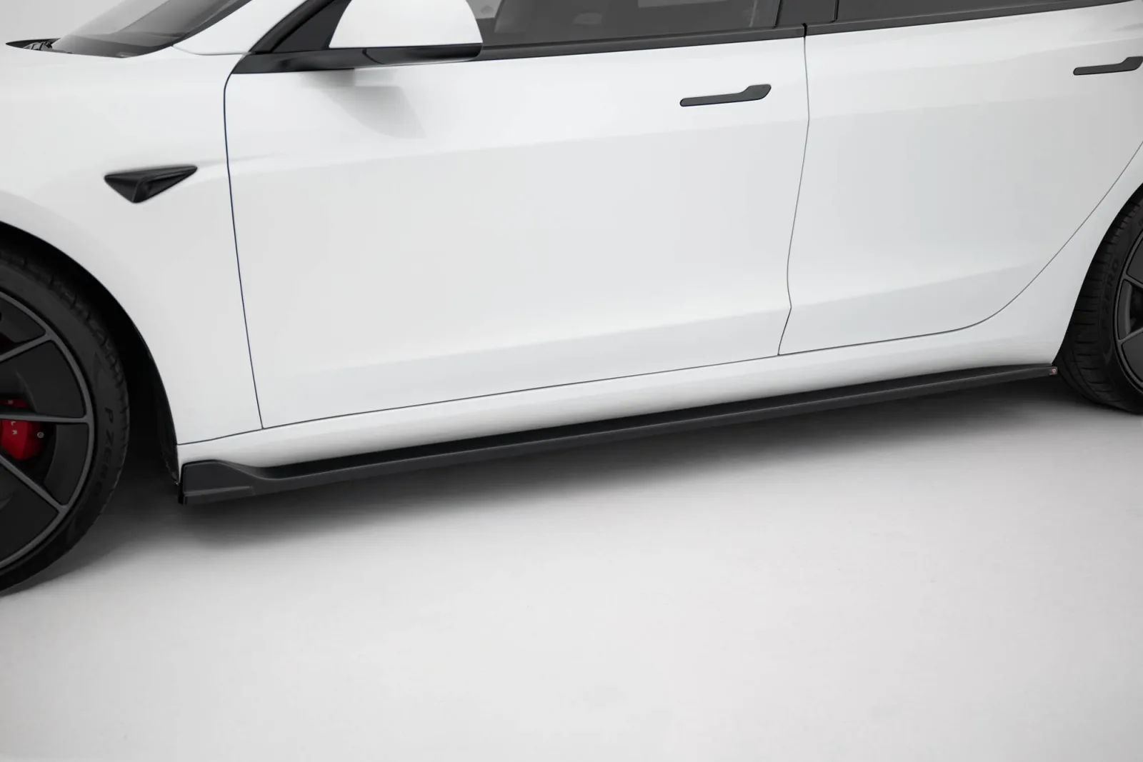 Side Skirts Diffusers V.3 compatible with Tesla Model 3 Performance Mk1 Facelift