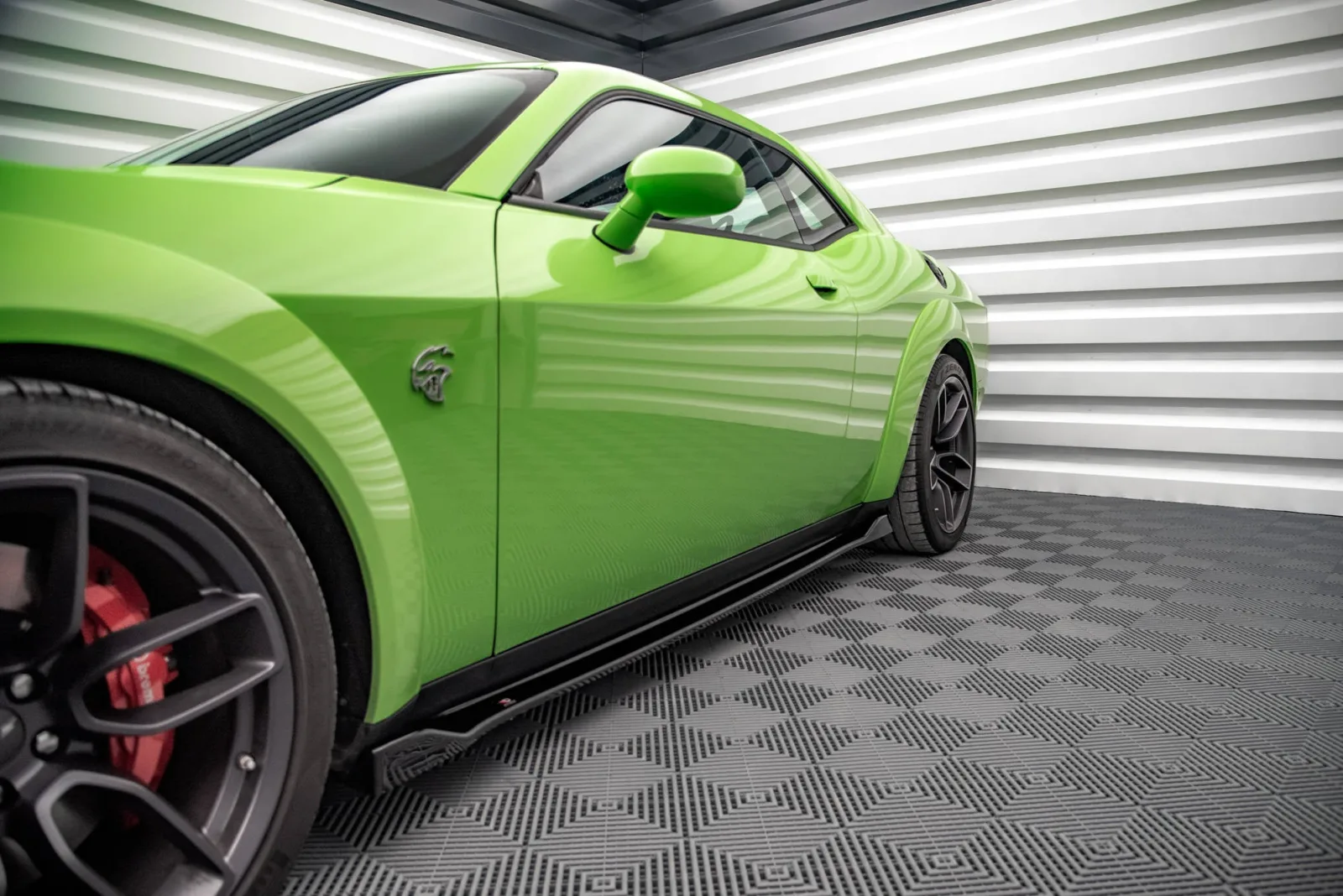 Side Skirts Diffusers compatible with Dodge Challenger SRT Hellcat Widebody Mk3