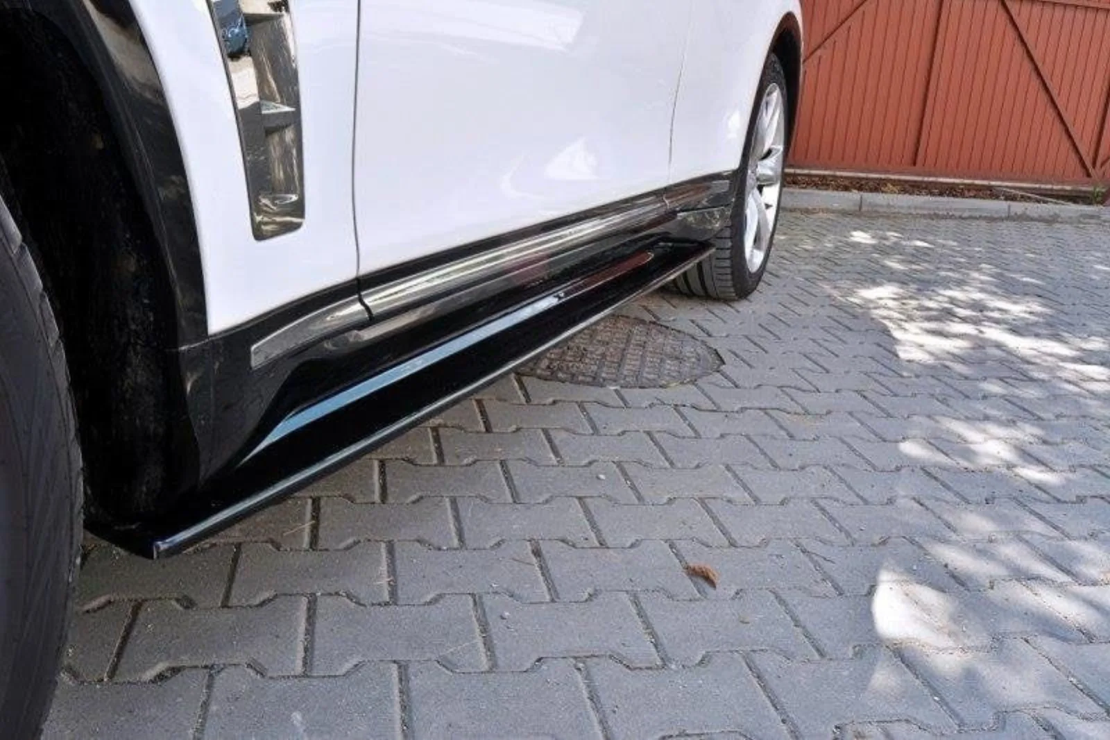 Side Skirts Diffusers compatible with Infiniti QX70