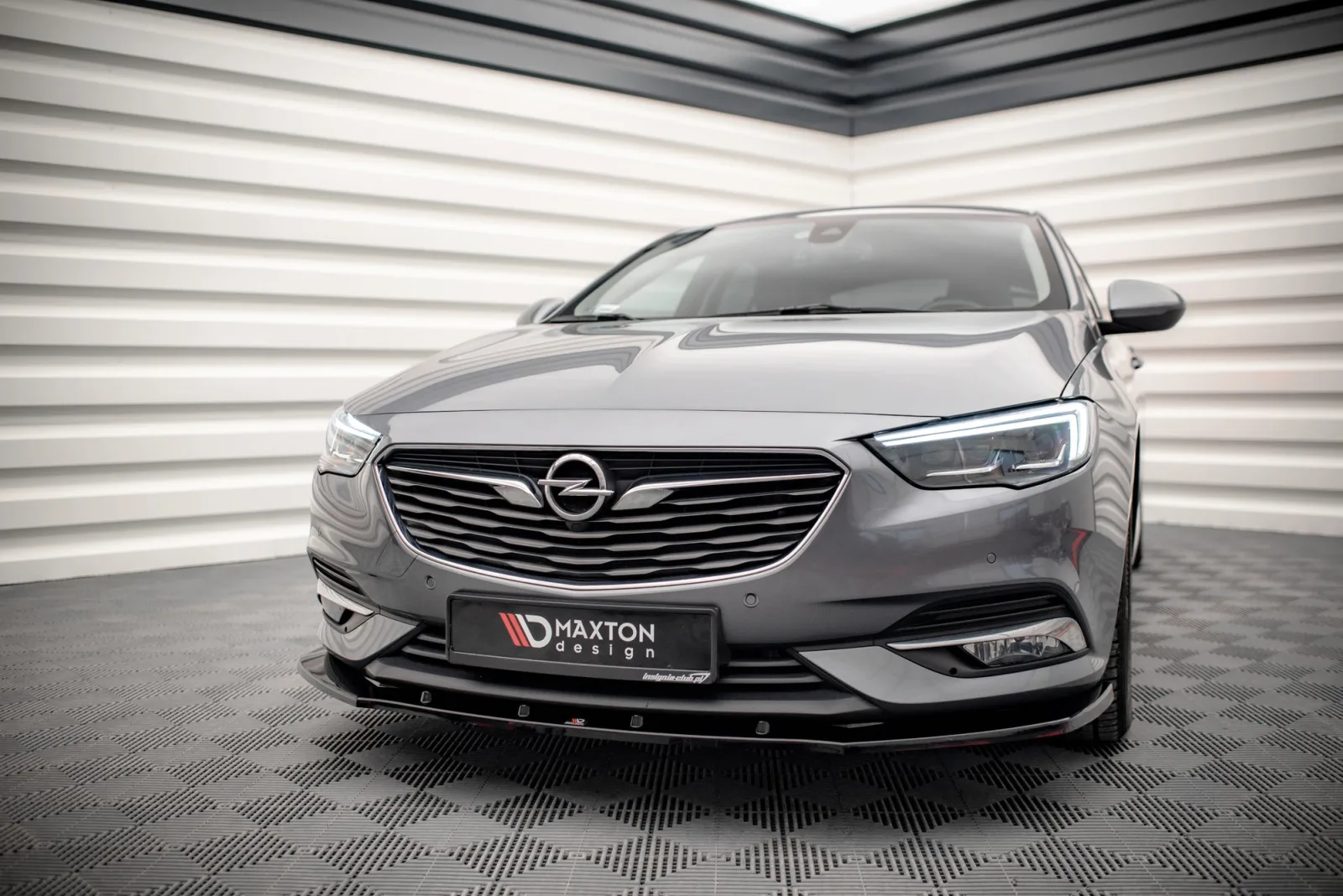 Front Splitter V.2 compatible with Opel Insignia Mk2