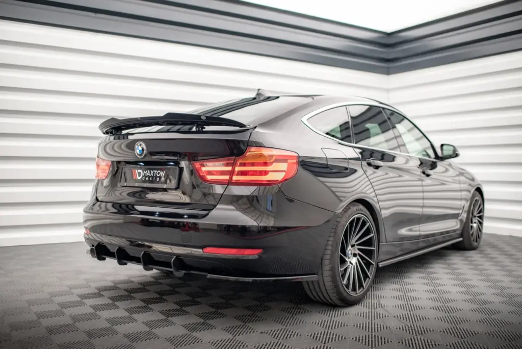 Rear Diffuser Street Pro compatible with BMW 3 GT F34